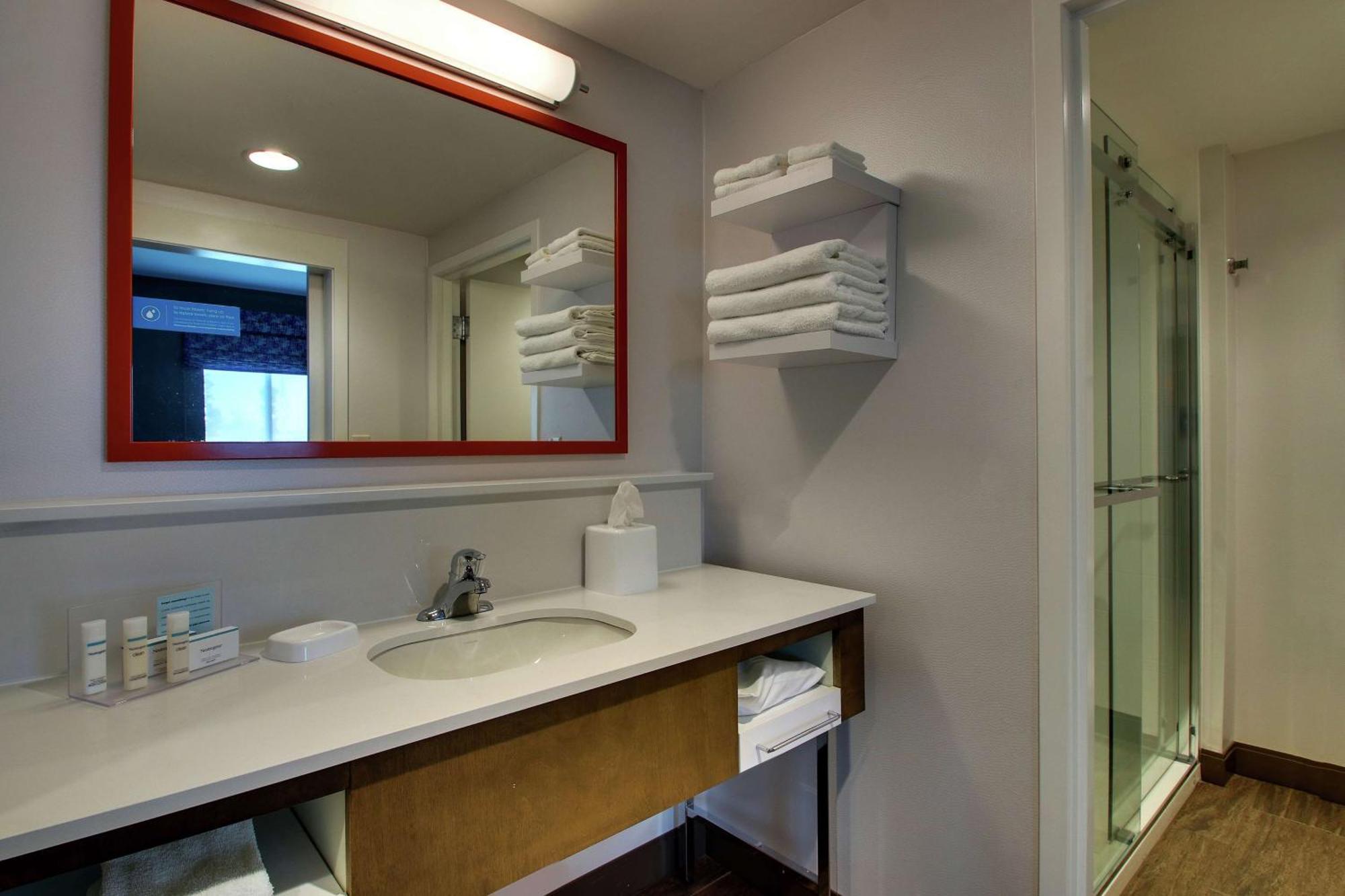 Hampton Inn & Suites By Hilton Southport Eksteriør billede